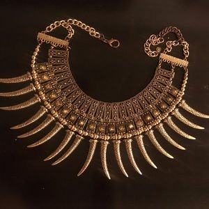 Statement necklace